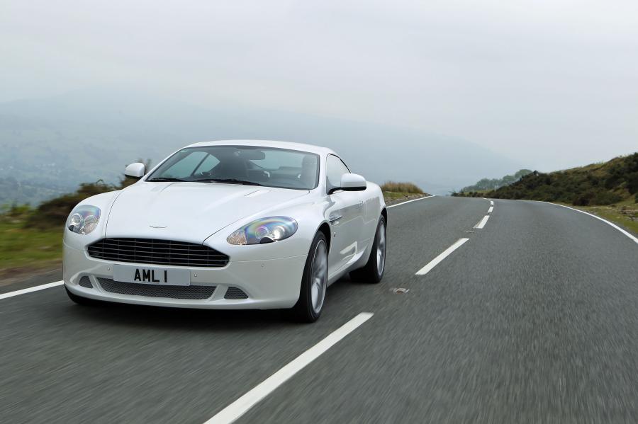  Aston Martin DB9 2010 года  (WW) (фото 11 из 17)